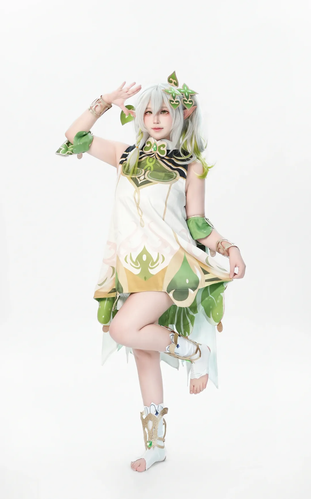 【納西妲cos】白棚裡的萌妹萬用動作參考 - 第 6 張