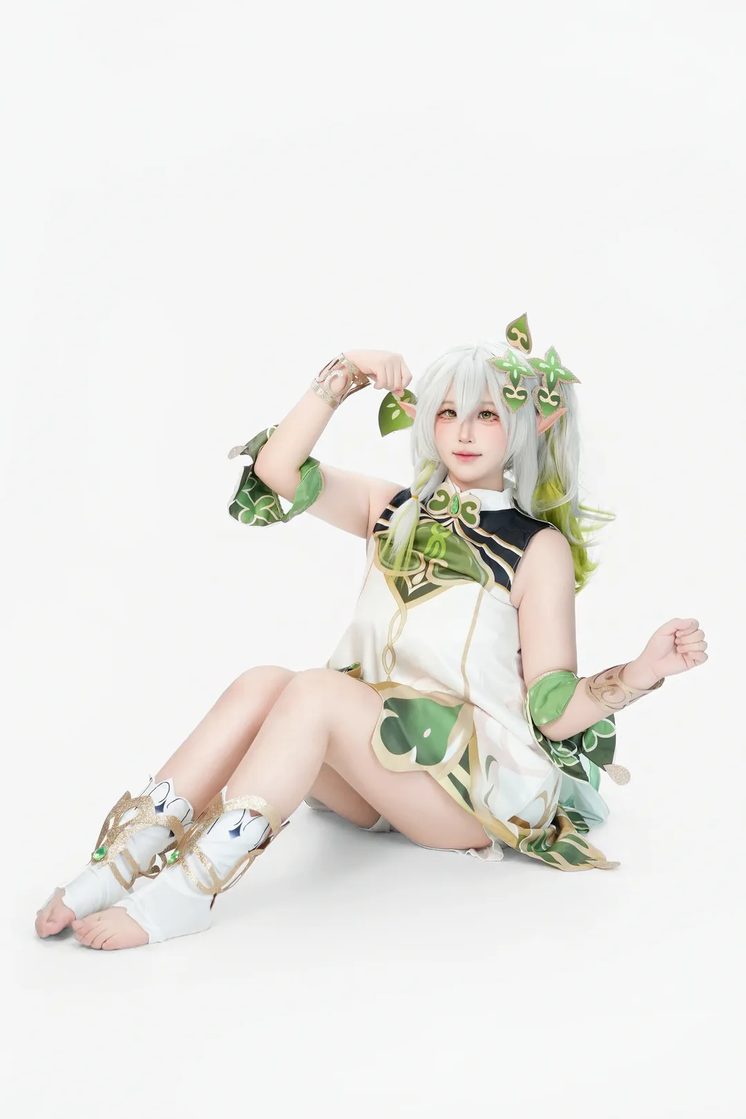 【納西妲cos】白棚裡的萌妹萬用動作參考 - 第 8 張
