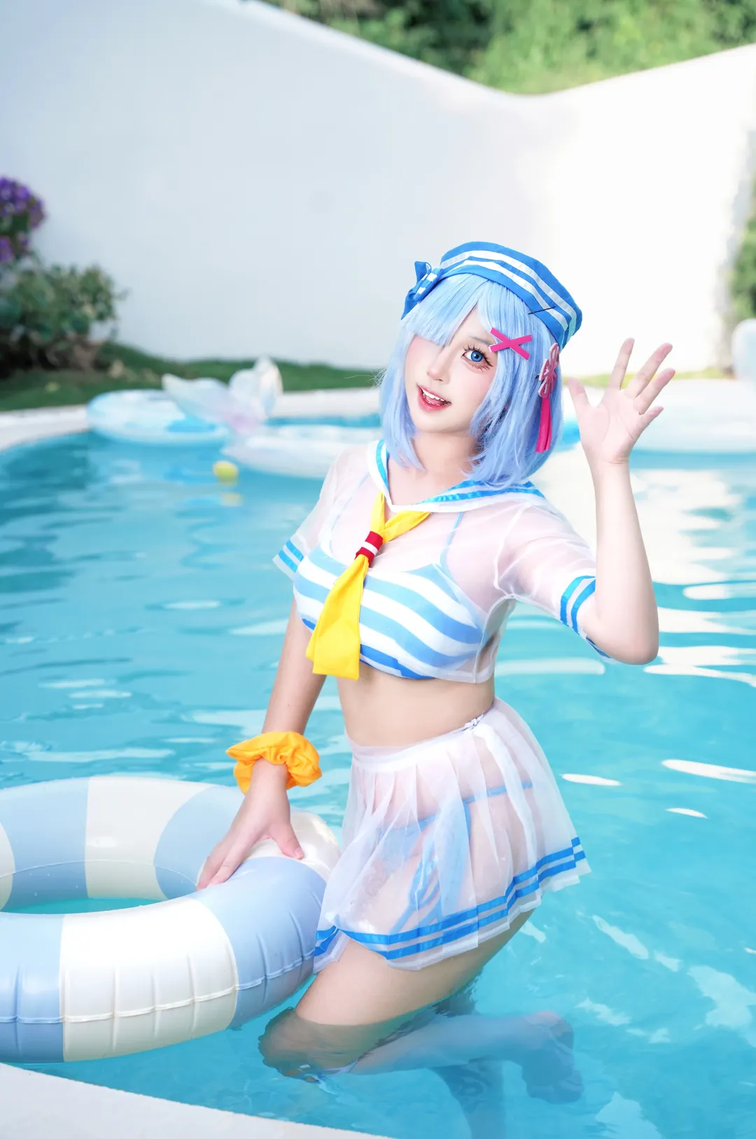【蕾姆cos】从零开始的异世界生活泳池水手服动作参考 - 第 4 张