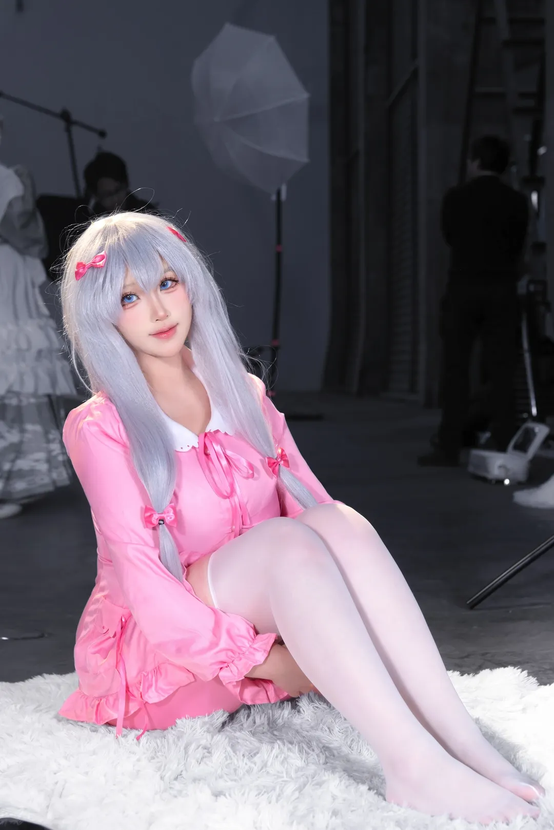 【和泉纱雾cos】埃罗芒阿老师的萌妹动作参考 - 第 9 张