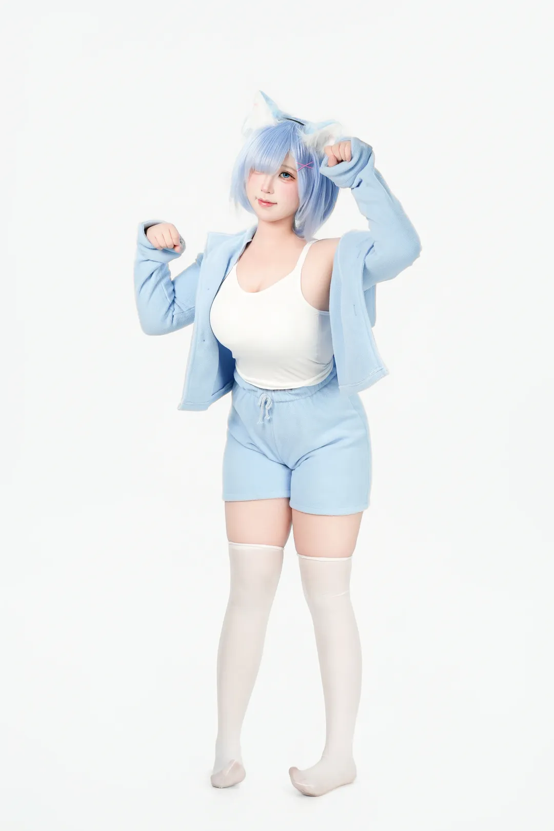 【蕾姆cos】从零开始的异世界生活，浅蓝睡衣与小猫探头的瞬间 - 第 2 张