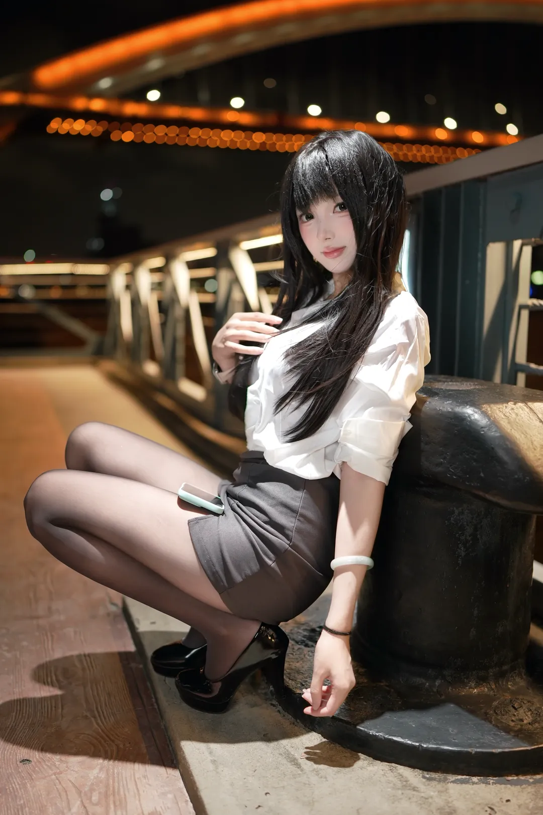夜景碼頭OL職業裝，黑絲制服穿搭分享 - 第 2 張
