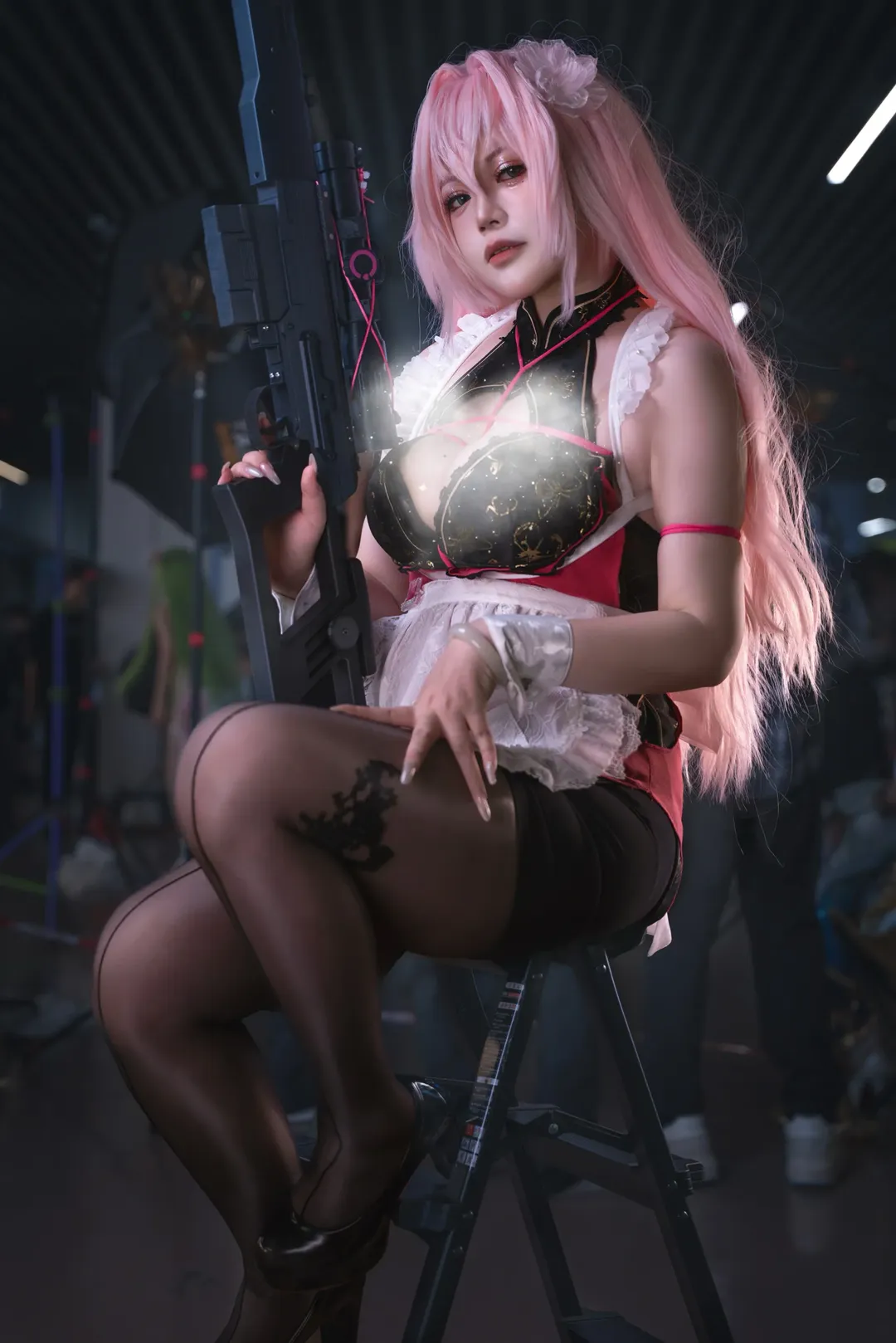 【D cos】胜利女神妮姬的秘密警探 - 第 5 张