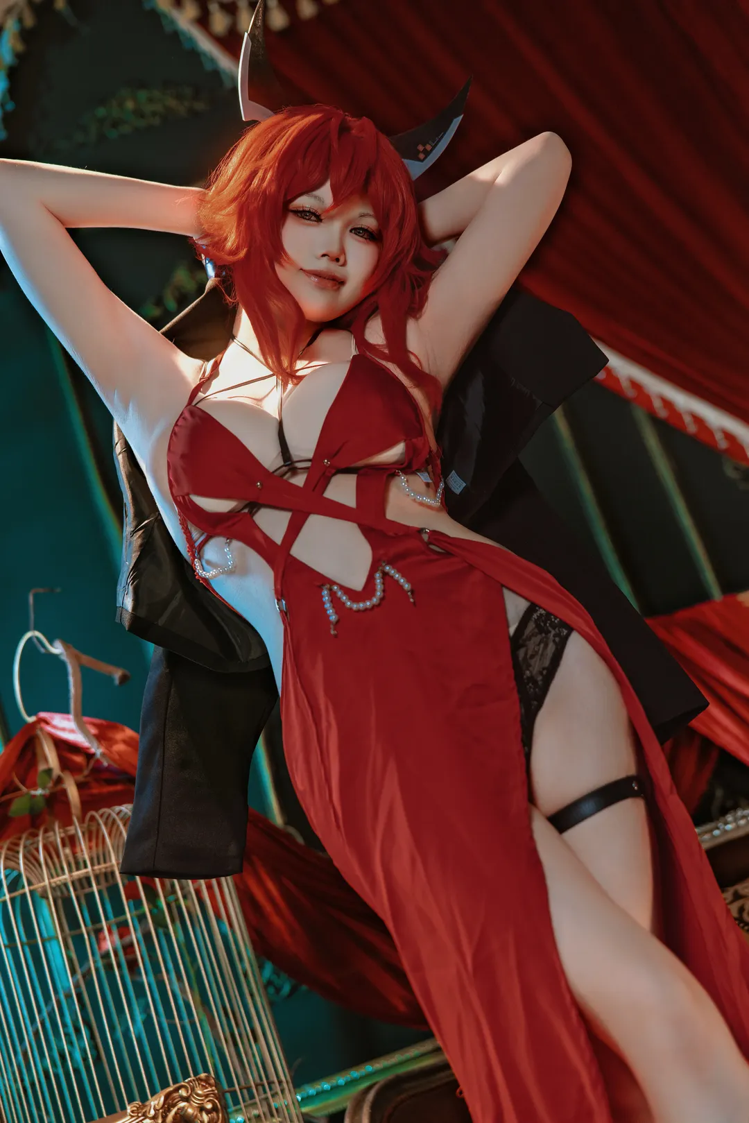 【小红帽cos】胜利女神nikke华丽魅惑暗黑风 - 第 2 张