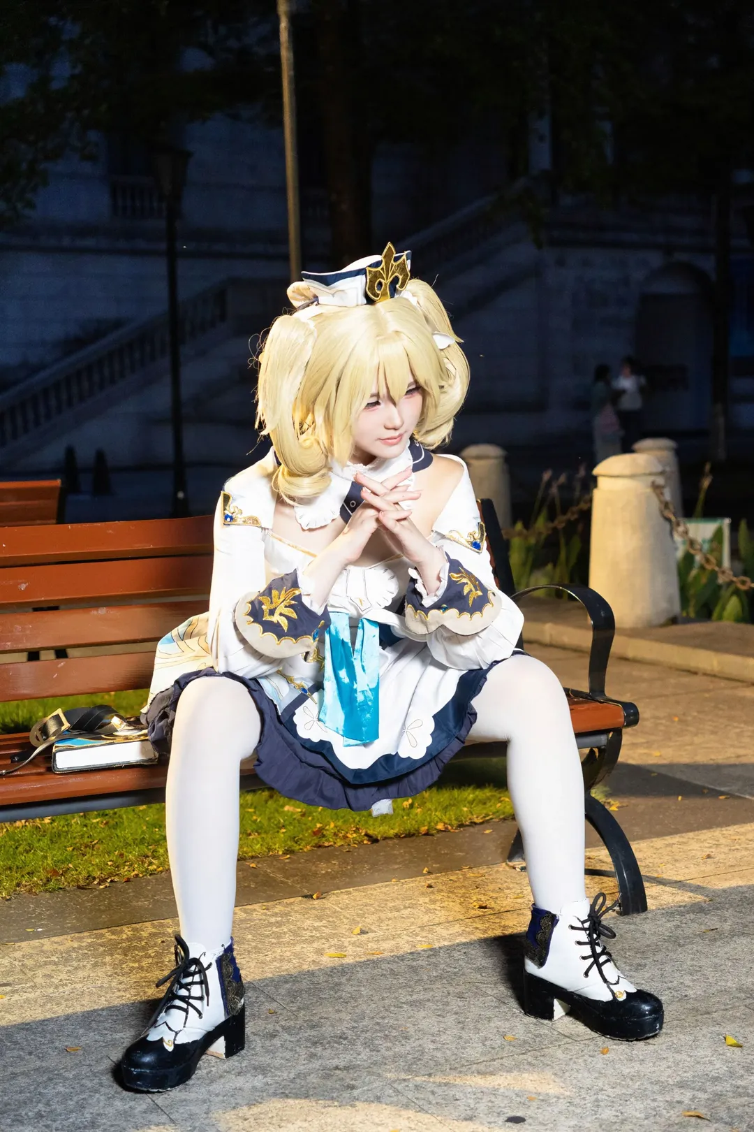 【芭芭拉cos】原神奶妈的抽象日常，学医真的救不了蒙德 - 第 2 张
