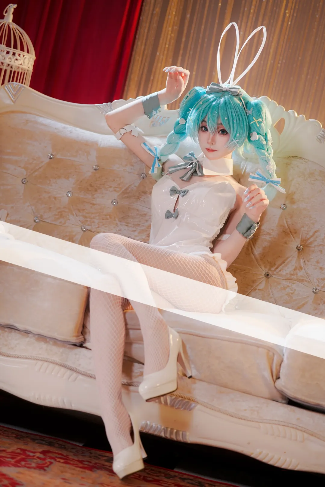 【初音未来cos】童话里的无声怅然，蓝色兔女郎的未来之音 - 第 3 张