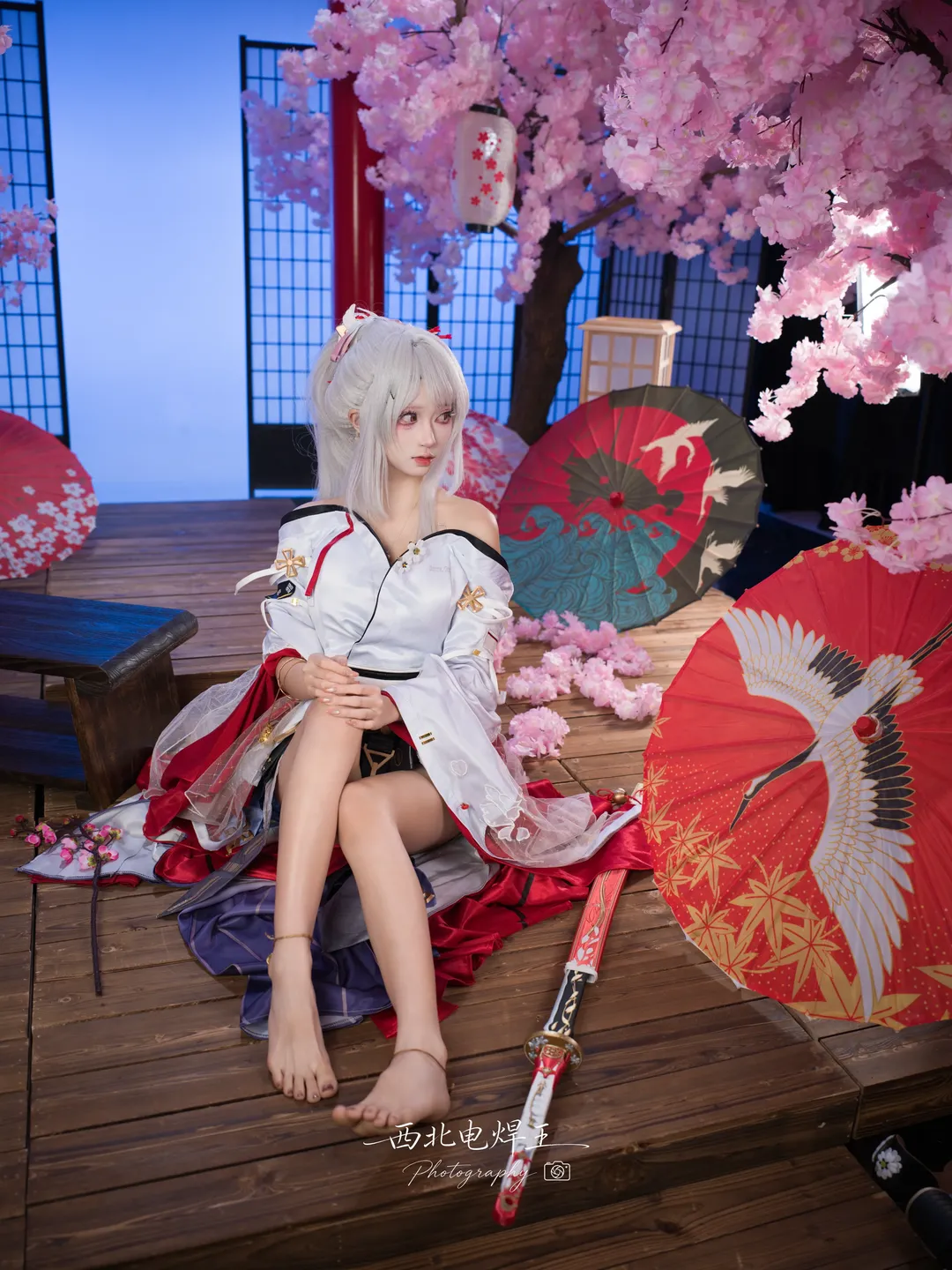 【绯雪cos】鸣潮和风少女的樱花树下的静谧时光 - 第 1 张