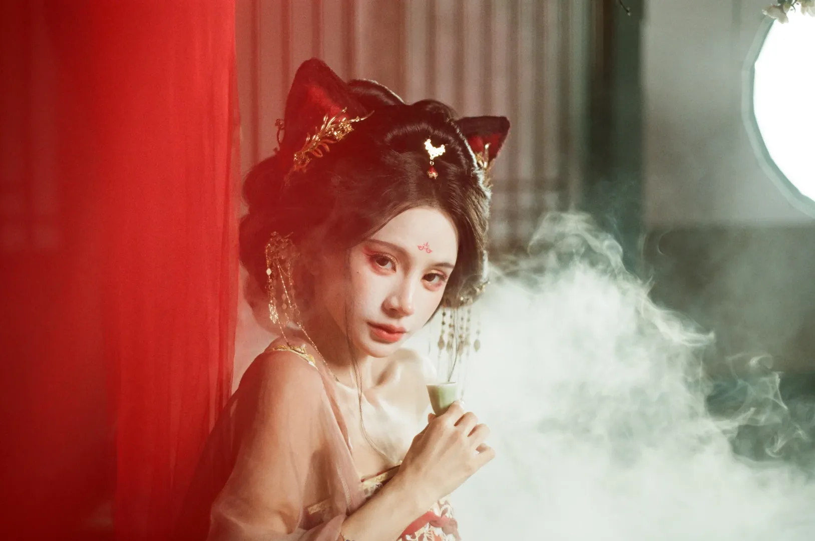 胶片记录下的古风狐妖 妲己妆造拍摄分享 - 第 1 张