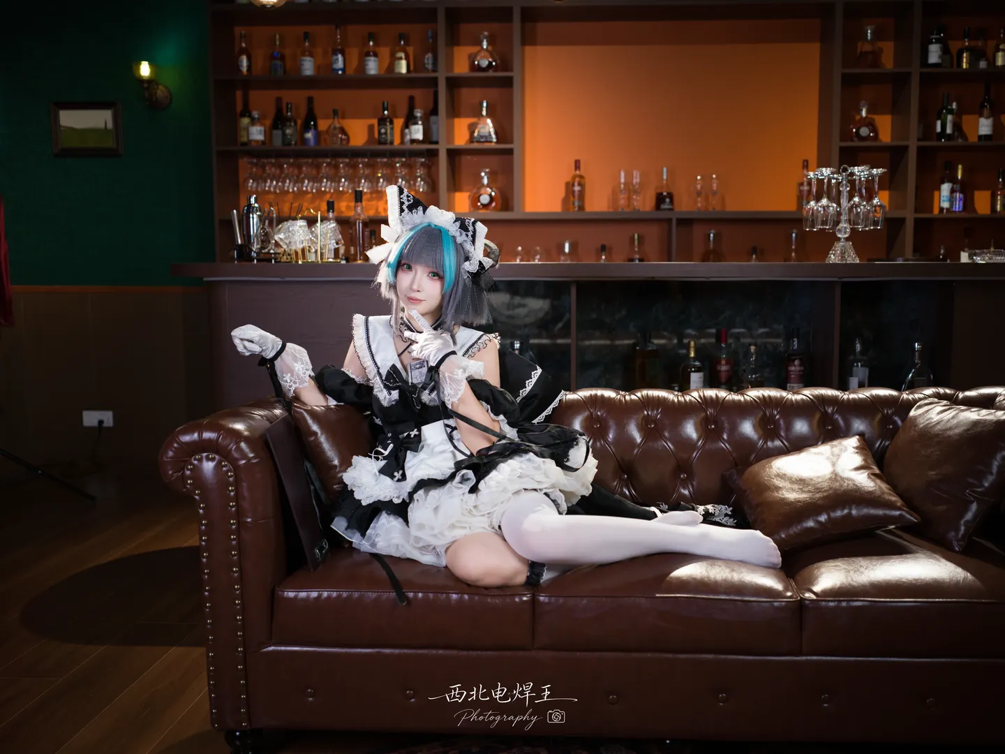 【柴郡cos】碧蓝航线 复古酒馆里的女仆装拍摄心得 - 第 2 张