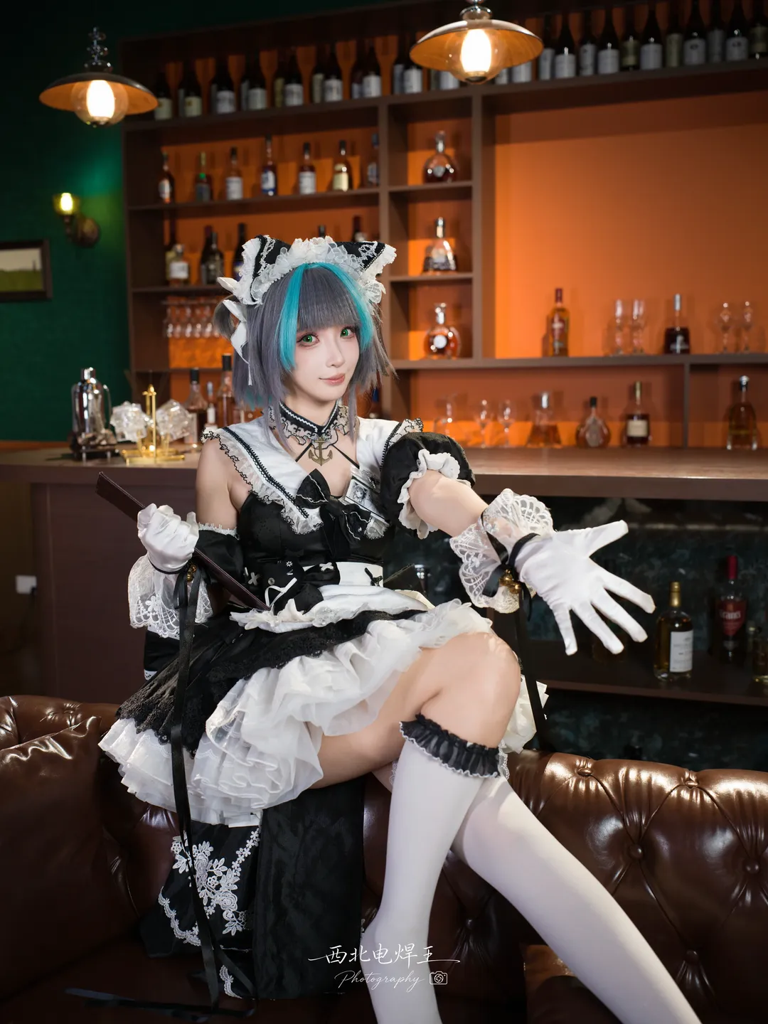 【柴郡cos】碧蓝航线 复古酒馆里的女仆装拍摄心得 - 第 4 张