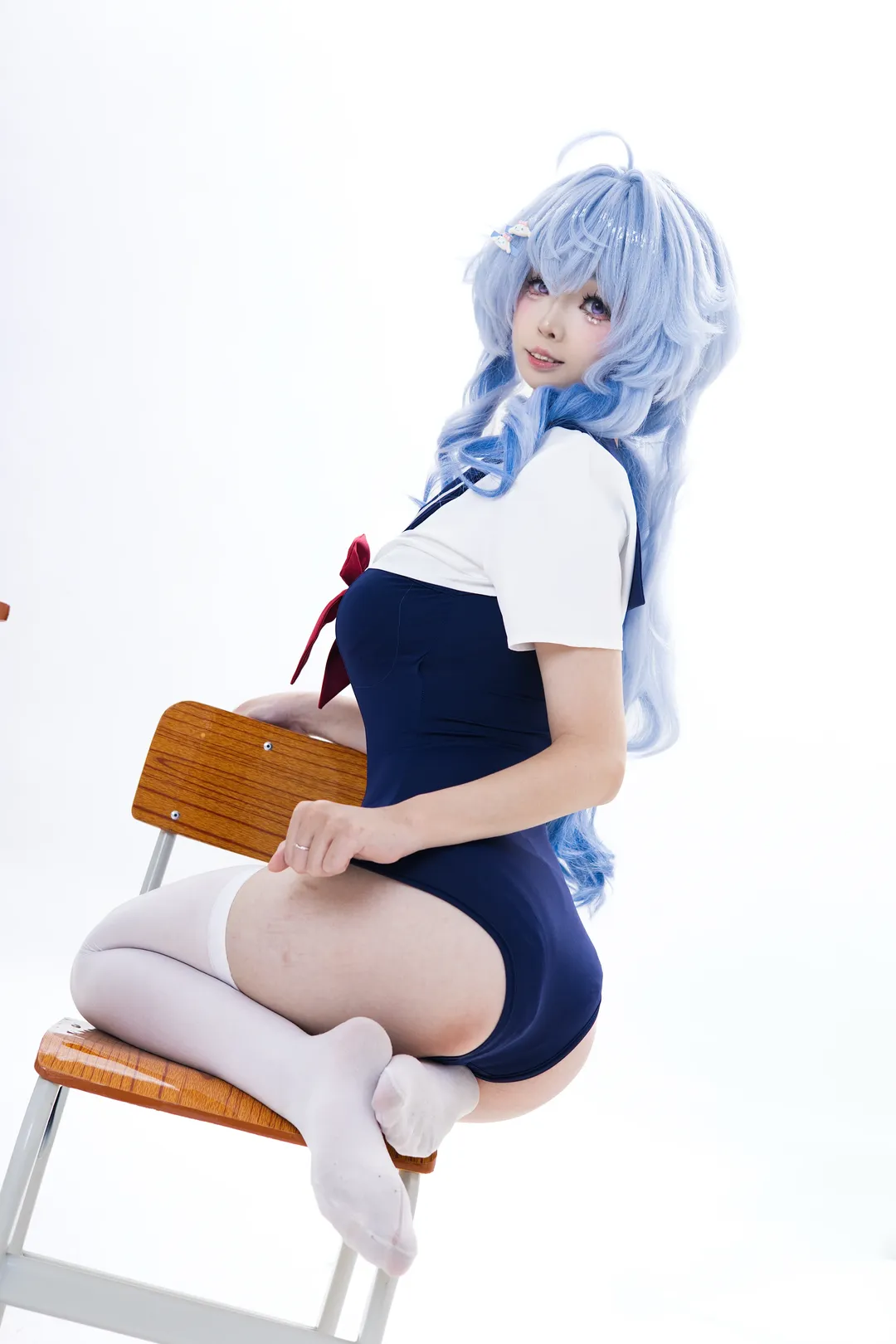 【甘雨cos】死库水与白丝的教室正片 - 第 1 张