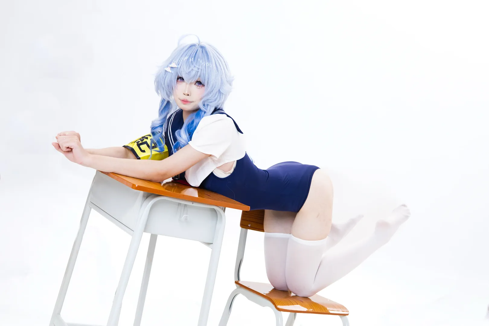 【甘雨cos】死库水与白丝的教室正片 - 第 2 张