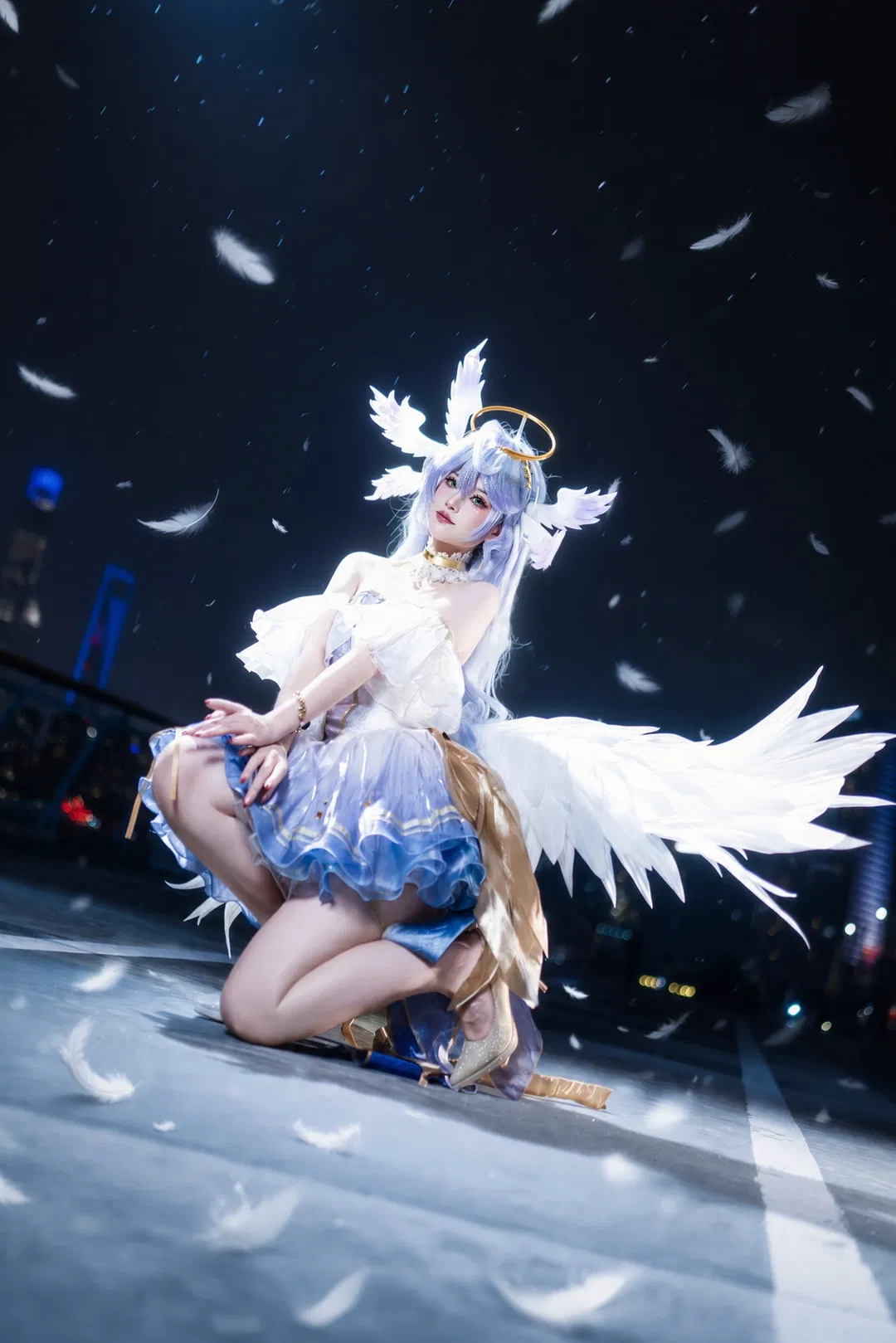【知更鸟cos】夜色中的羽毛与光环，崩坏星穹铁道氛围感出片 - 第 3 张