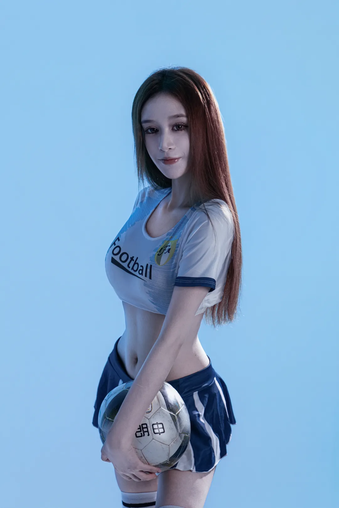 二次元足球宝贝的蓝色棚拍记录 - 第 3 张
