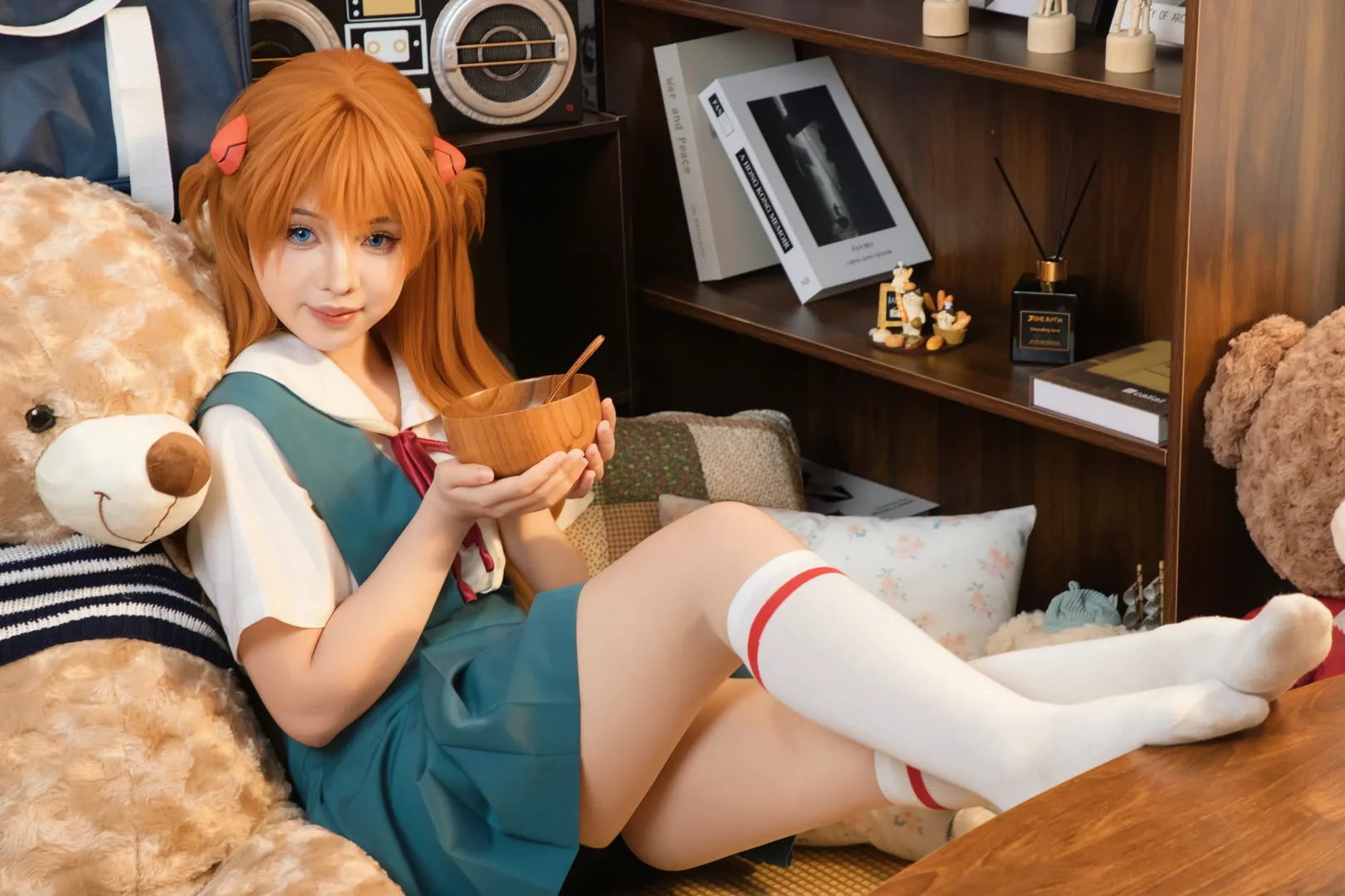 【明日香cos】横屏记录宅家日常，复古收音机旁的慵懒时光 - 第 2 张