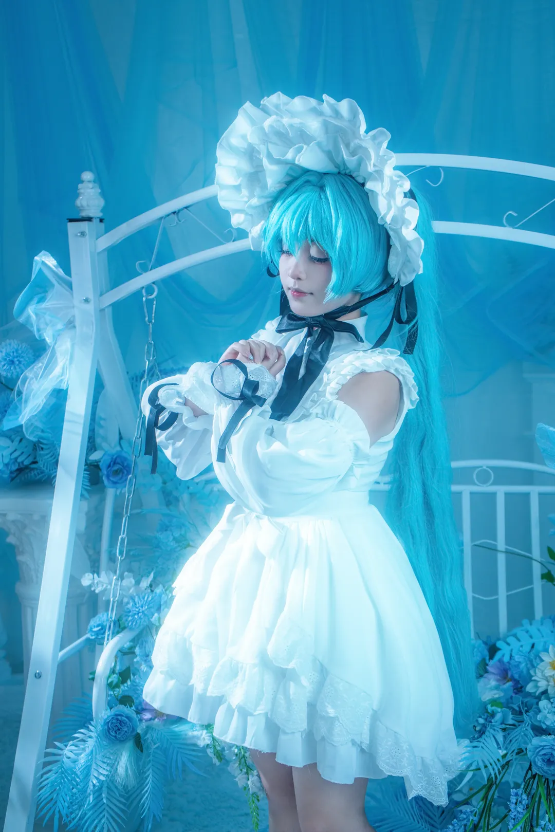 【初音未来cos】冰蓝梦境里的精致人偶 - 第 1 张