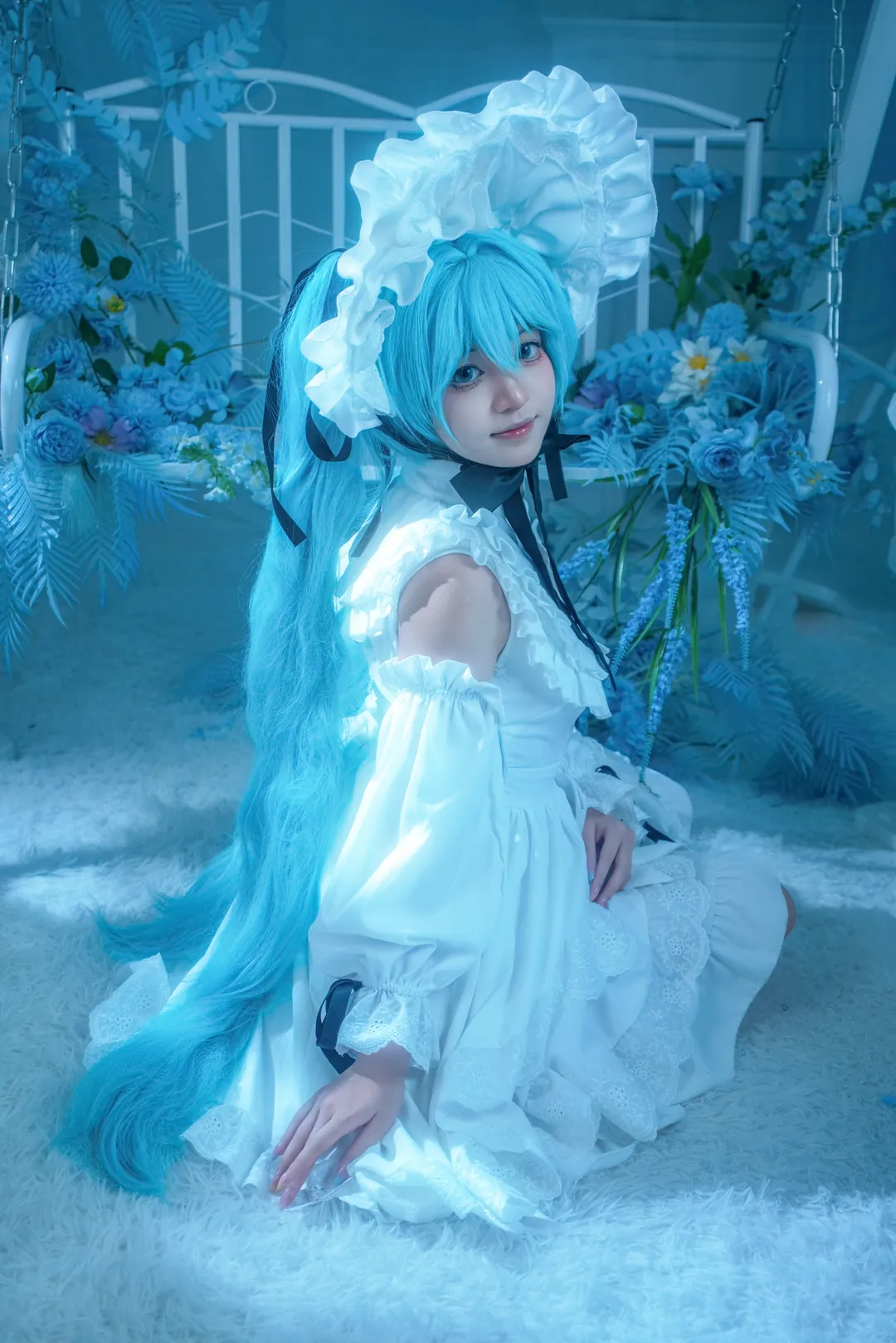 【初音未来cos】冰蓝梦境里的精致人偶 - 第 2 张