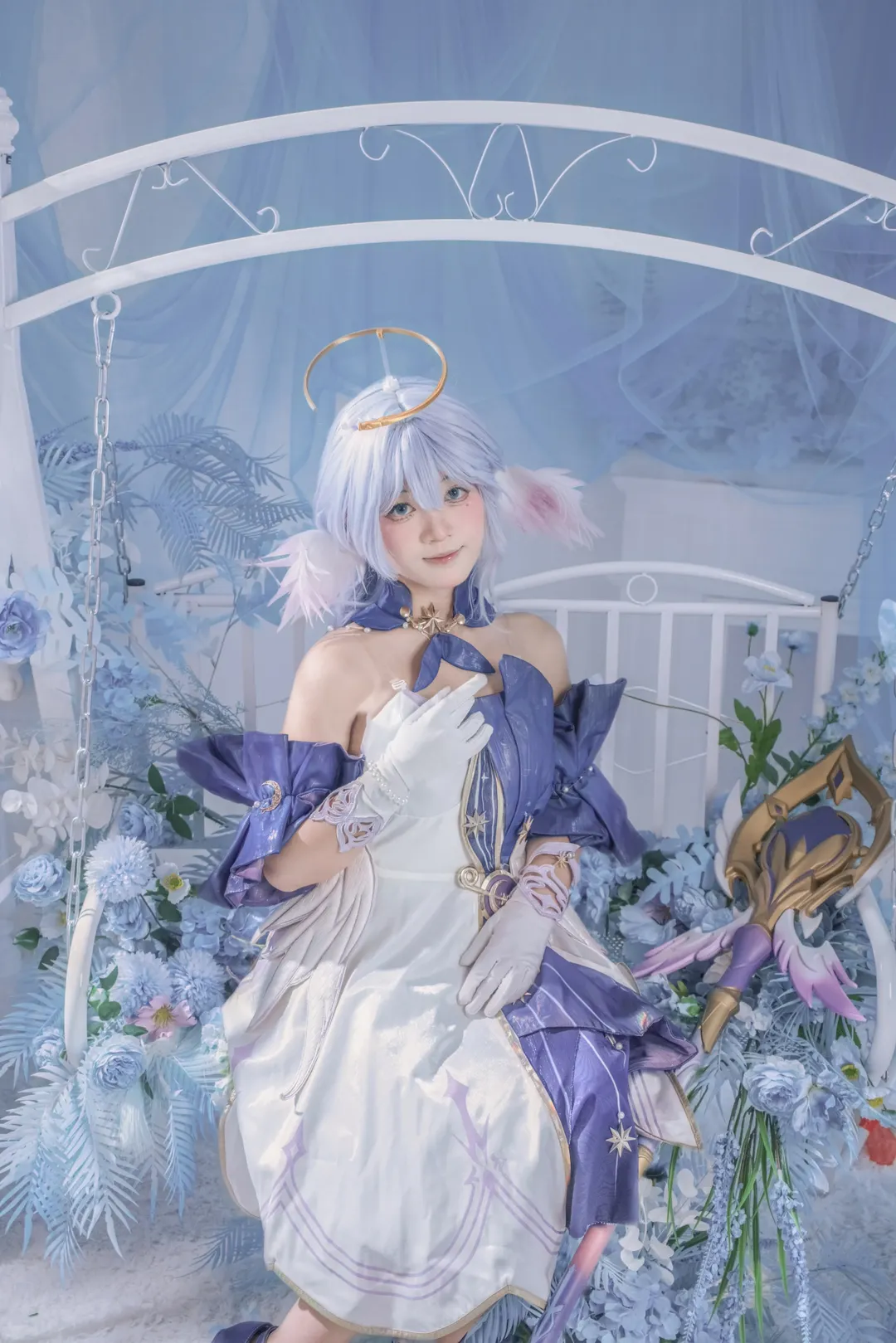 【知更鸟cos】崩坏星穹铁道，蓝白光影里的纯净瞬间 - 第 4 张