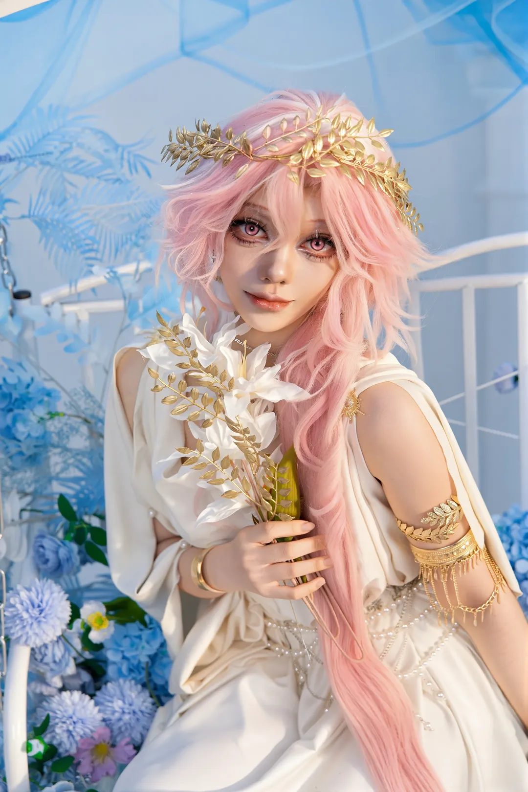【茉莉cos】无期迷途的茉莉，金色桂冠与白裙的视觉碰撞 - 第 4 张