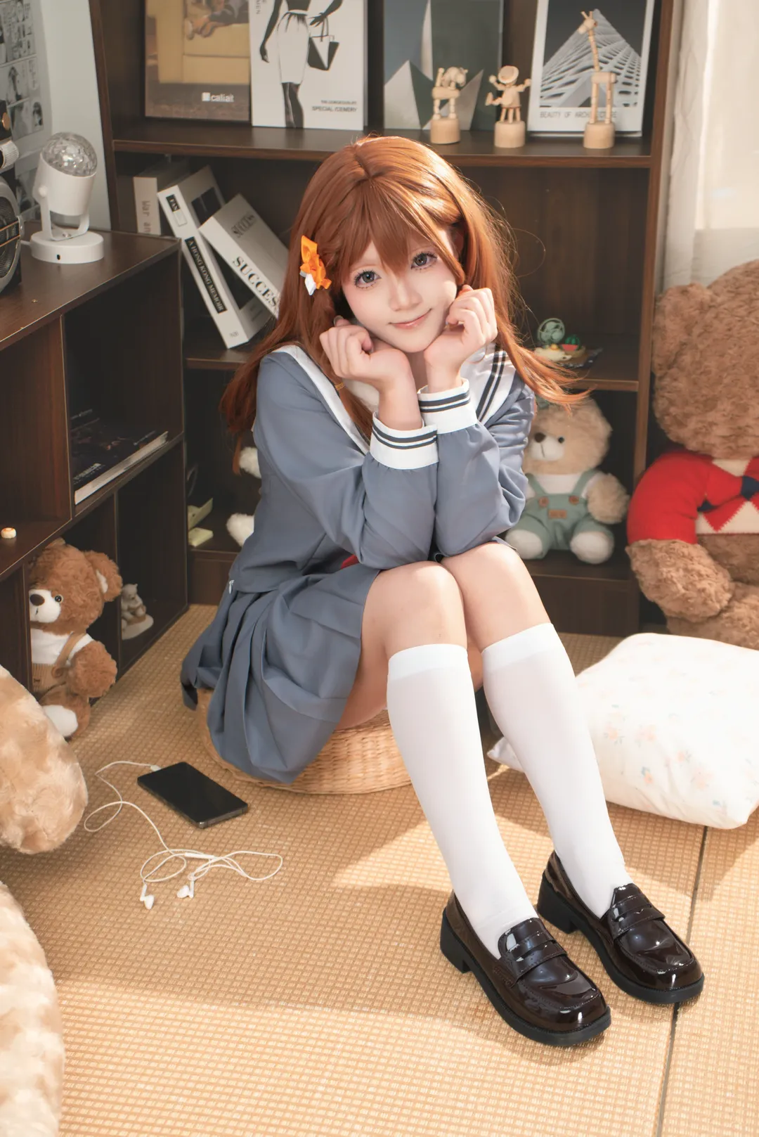 【花里实乃里cos】元气水手服少女的居家日常 - 第 2 张