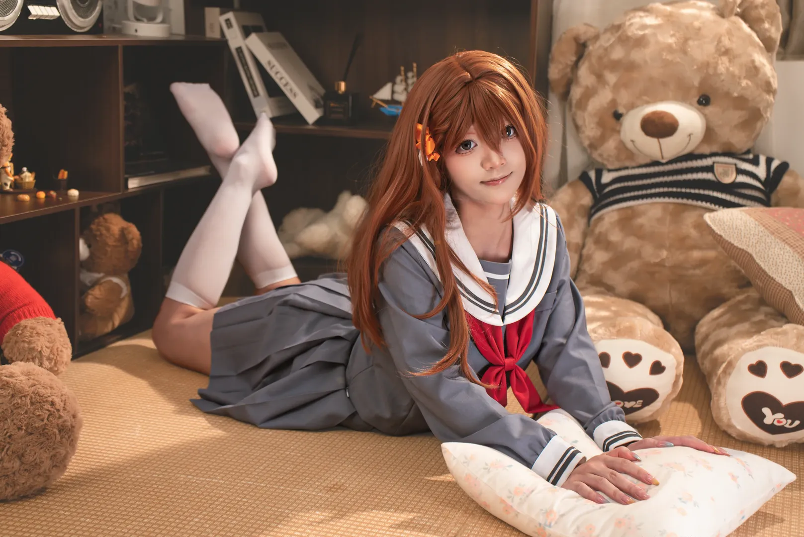 【花里实乃里cos】世界计划宅家棚拍，白丝水手服真的太可爱了 - 第 3 张
