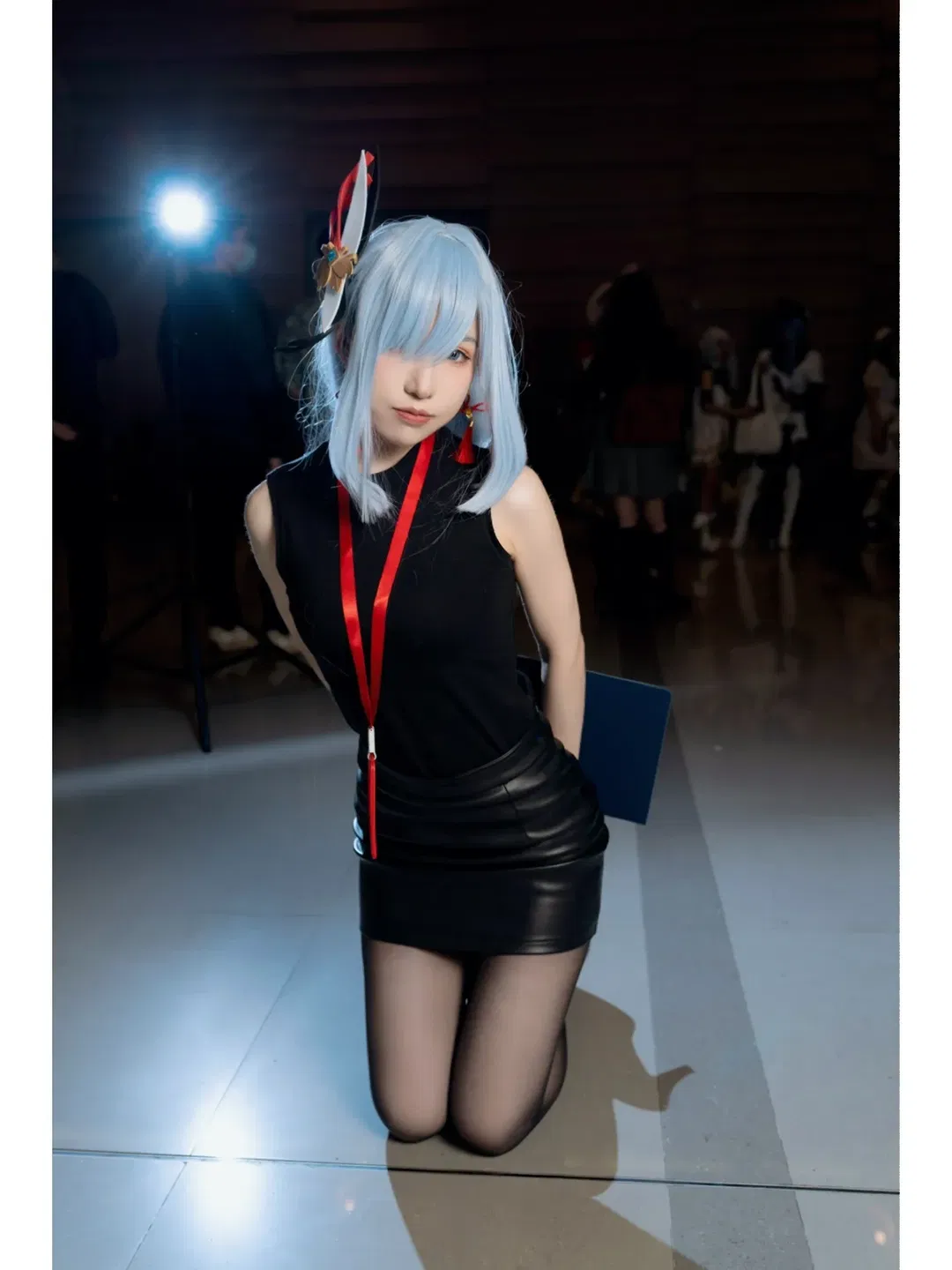 【申鹤cos】原神漫展OL风私设，清冷干练的职场调查员 - 第 5 张