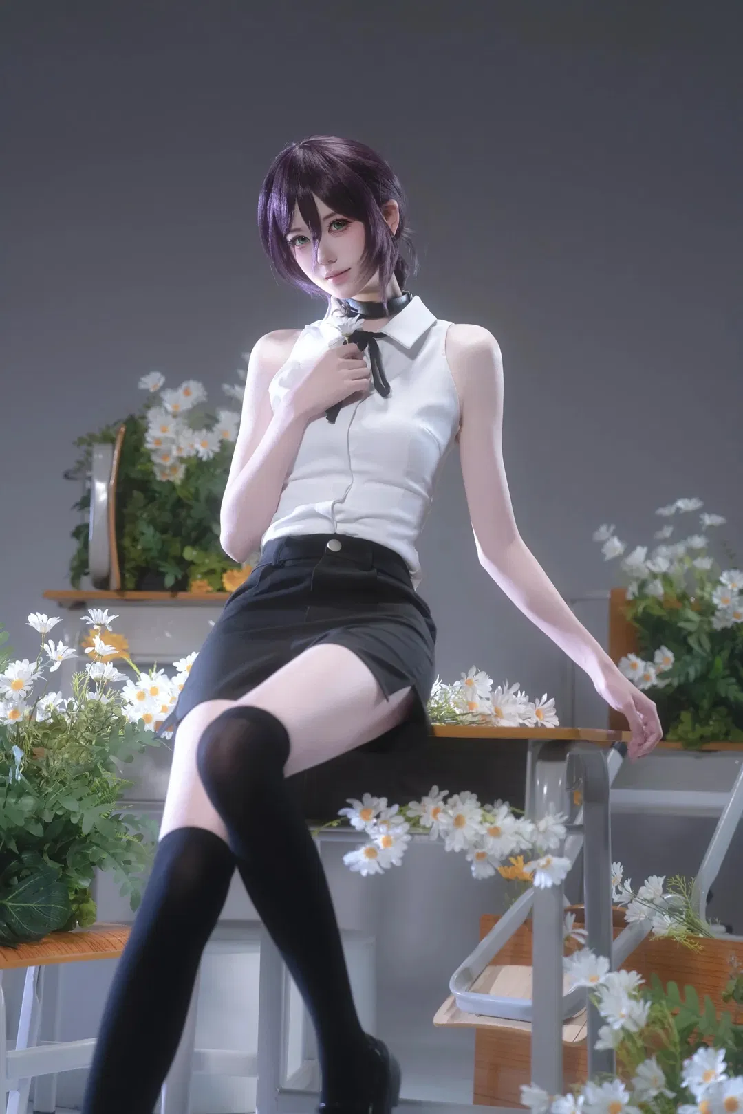 【蕾塞cos】電鋸人蕾塞，教室裡的雛菊與黑絲 - 第 3 張