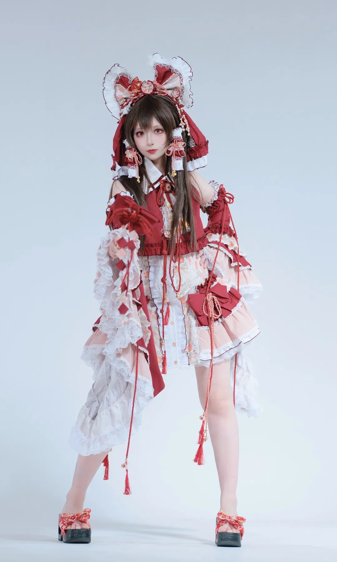 【博丽灵梦cos】东方Project 退治中的红白巫女 - 第 1 张