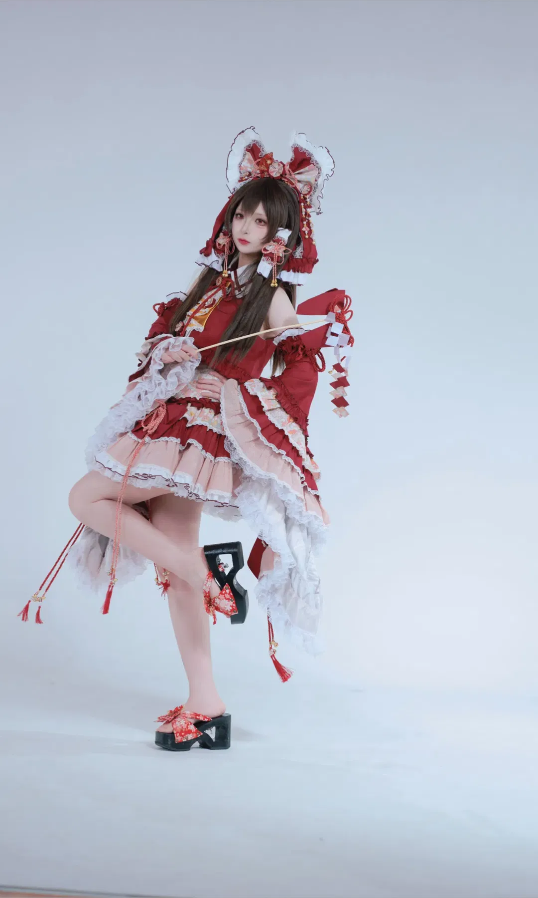 【博丽灵梦cos】东方Project 退治中的红白巫女 - 第 3 张