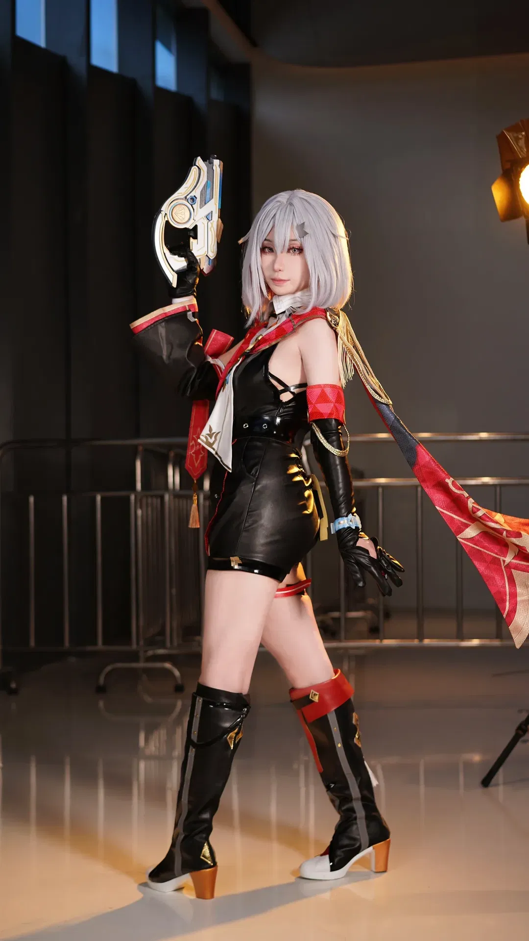 【托帕cos】崩坏星穹铁道特殊债务纠察部的横琴漫展场照 - 第 2 张