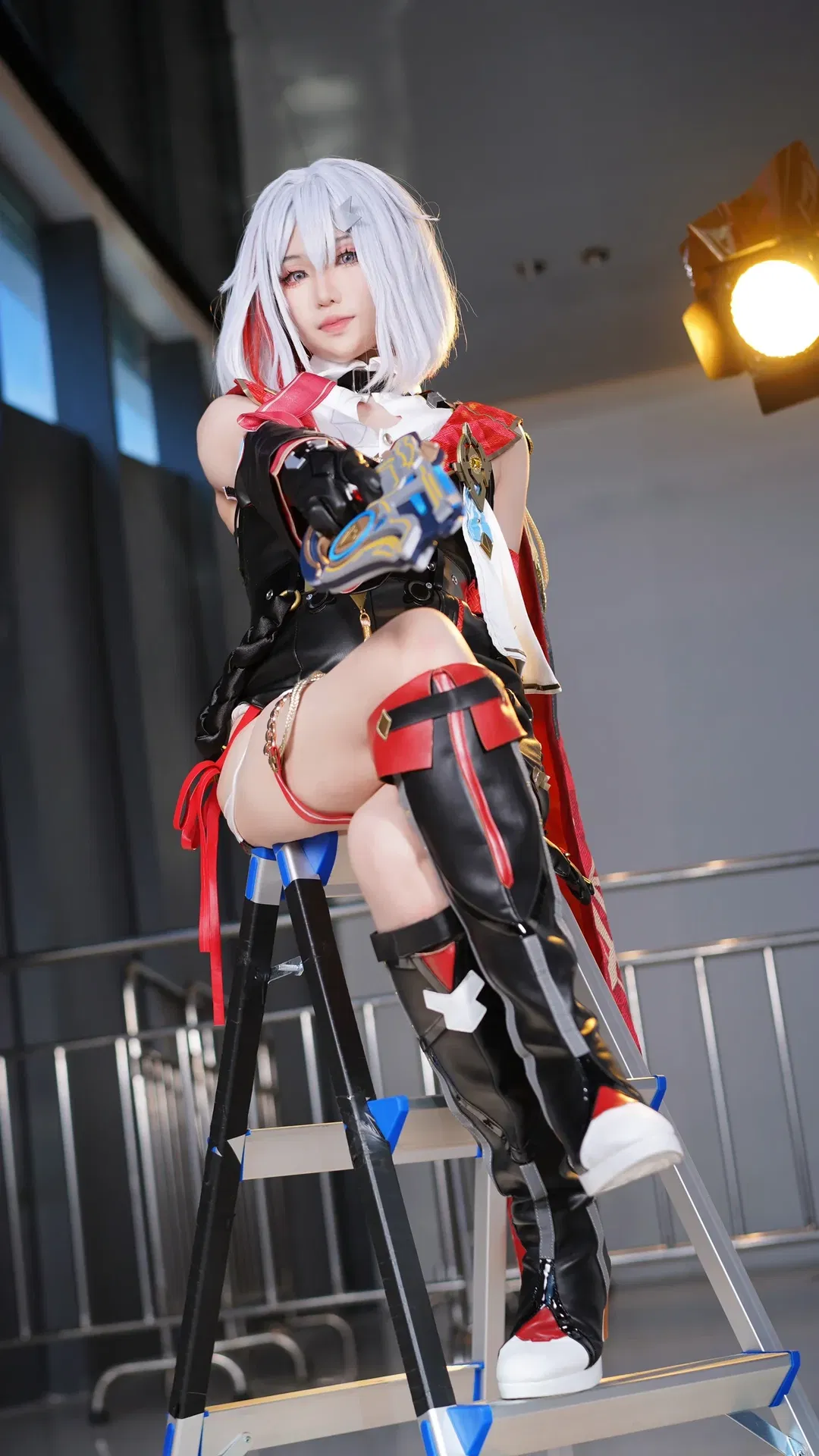 【托帕cos】崩坏星穹铁道特殊债务纠察部的横琴漫展场照 - 第 5 张
