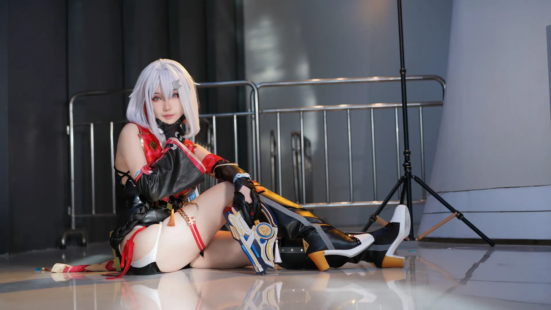 【托帕cos】崩坏星穹铁道特殊债务纠察部的横琴漫展场照 - 第 8 张