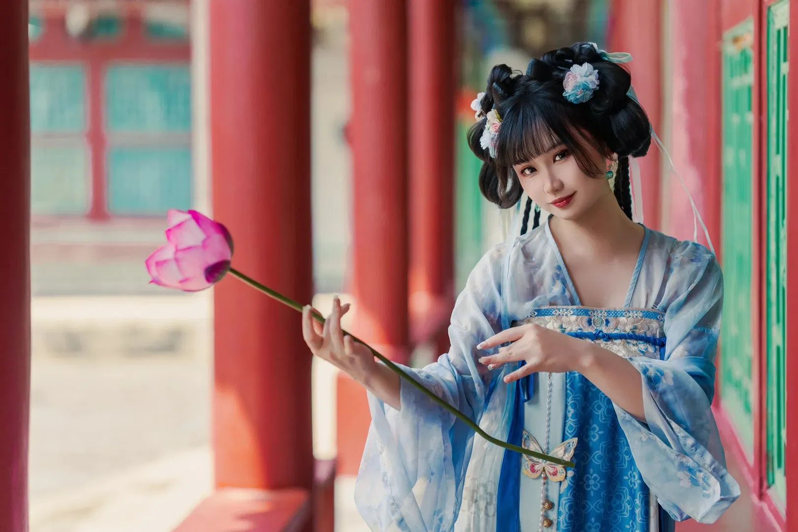蓝白汉服写真 藏在古建长廊里的清透少女感 - 第 4 张