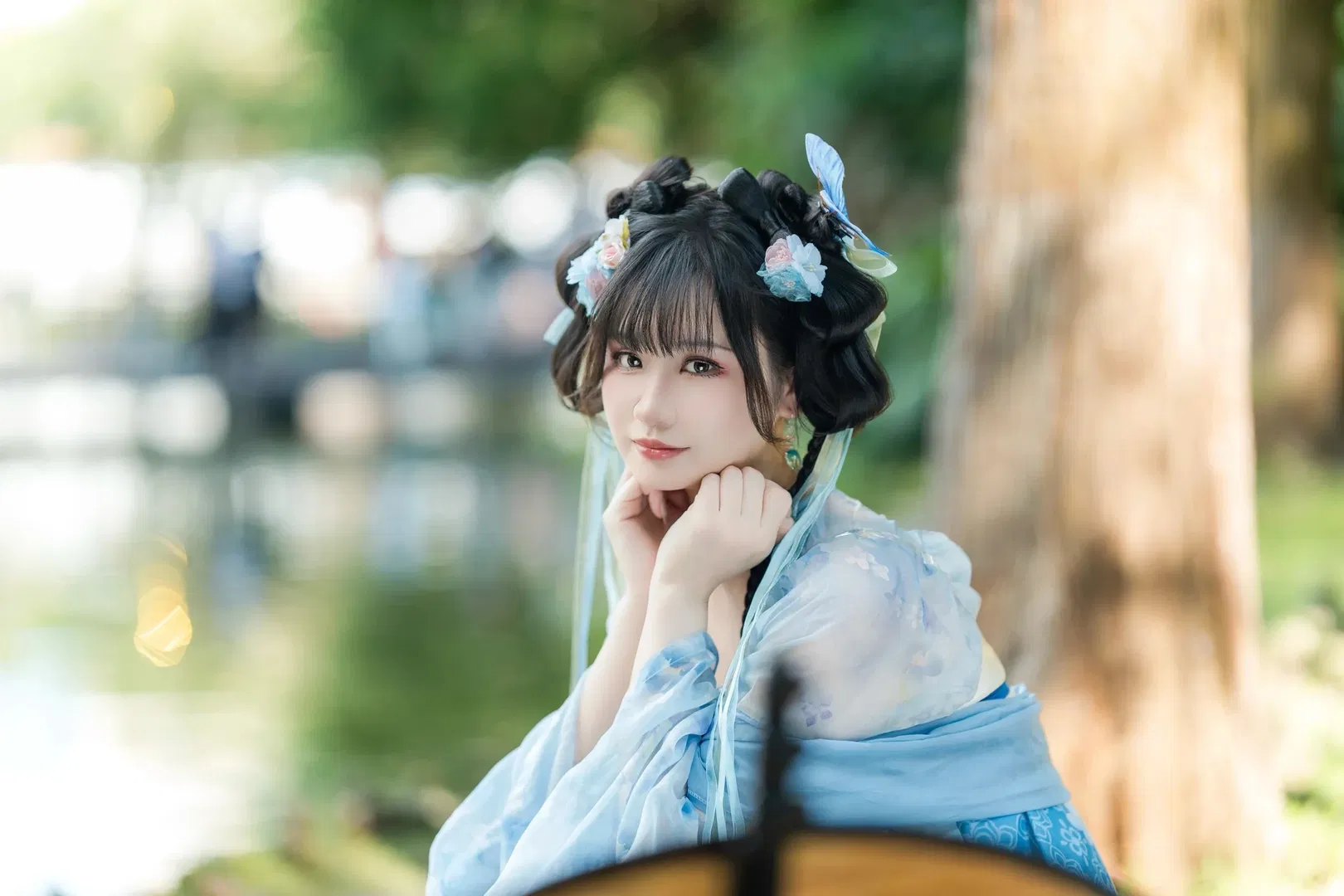 蓝白汉服写真 藏在古建长廊里的清透少女感 - 第 9 张