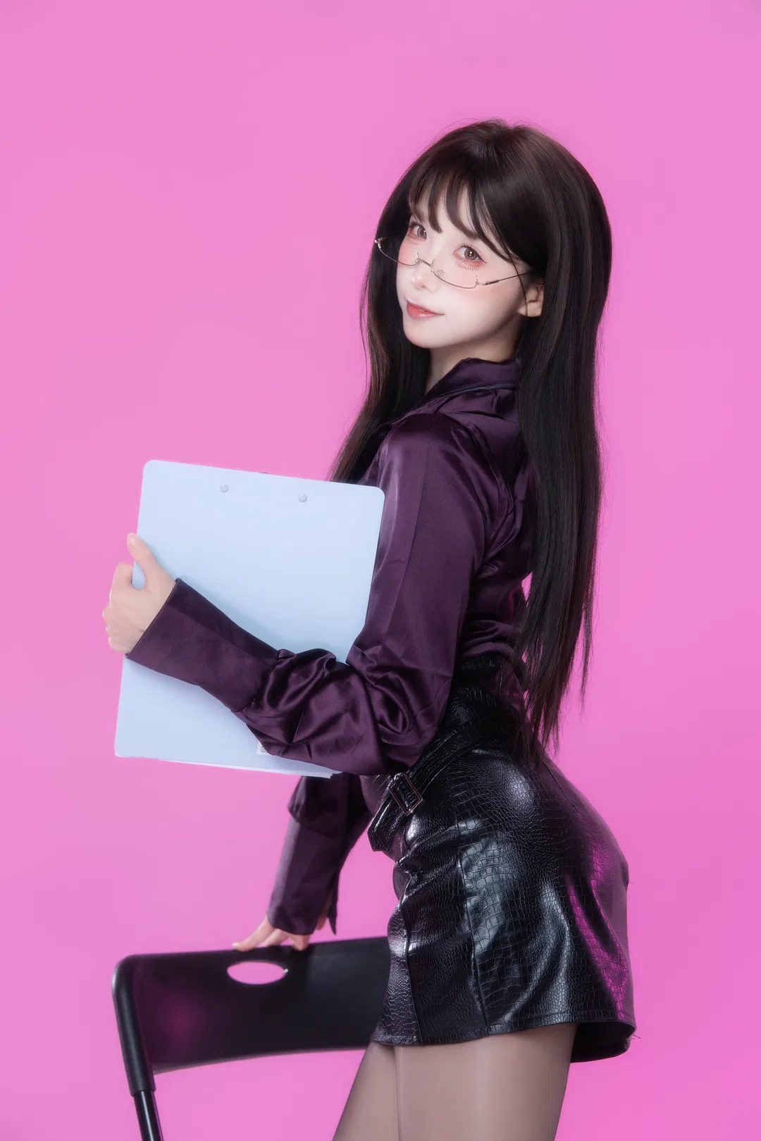 OL制服黑絲高跟，御姐的反差感職場日常 - 第 4 張