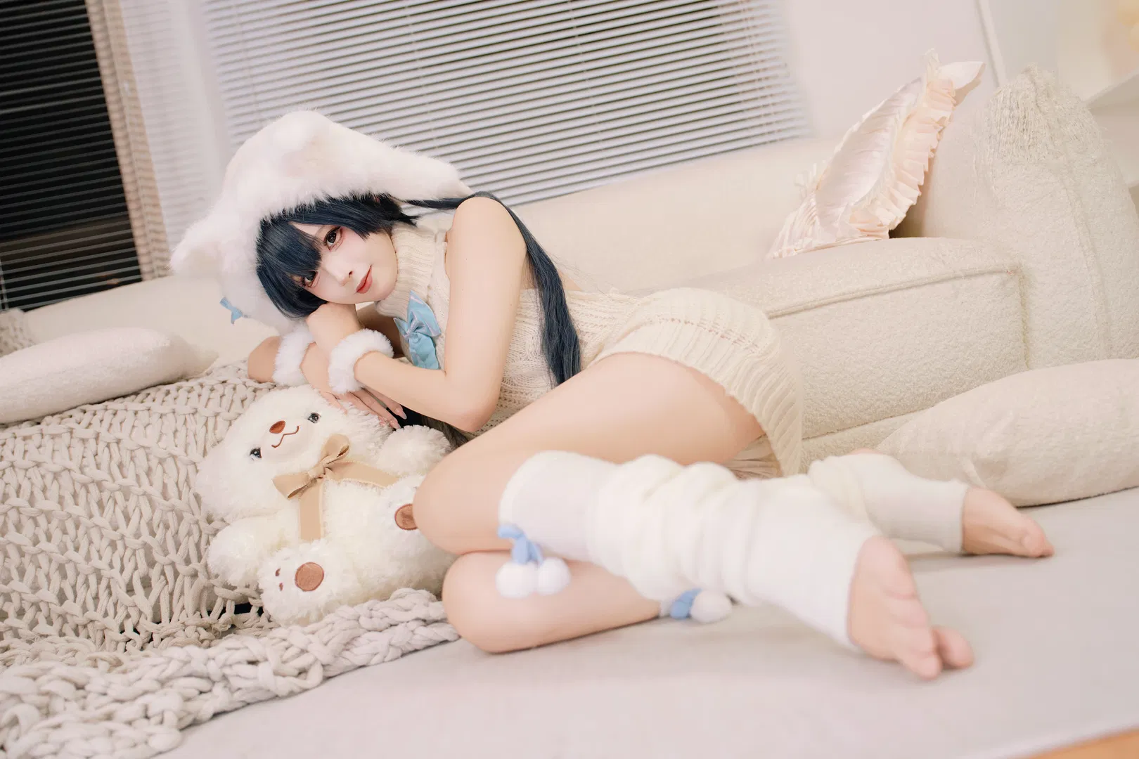 【妃咲cos】蔚蓝档案妃咲的居家毛绒时刻 - 第 5 张
