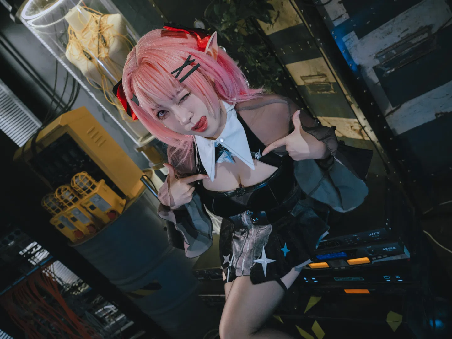 【雷米埃尔cos】绝区零的赛博朋克机械少女 - 第 11 张