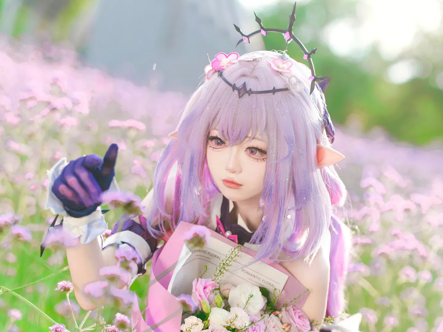 崩坏星穹铁道遐蝶cos，马鞭草花海中的绝美正片 - 第 6 张