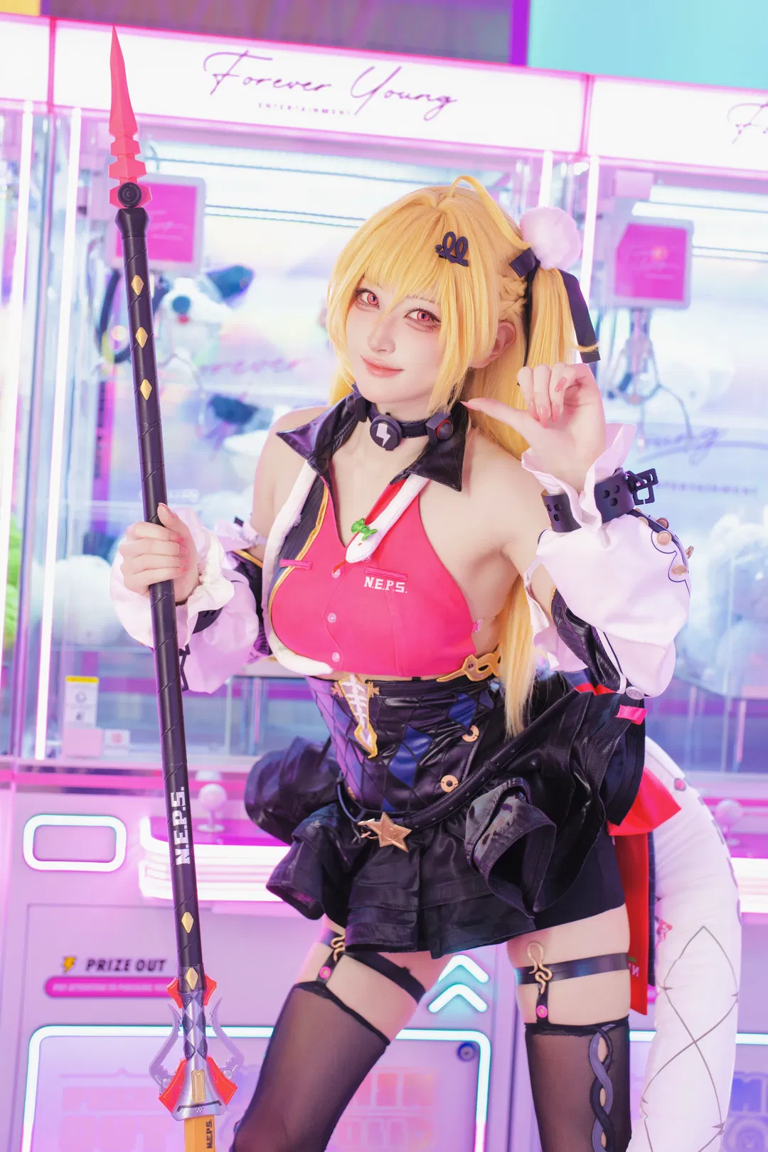【希希芙cos】绝区零的电玩城霓虹光影之旅 - 第 2 张