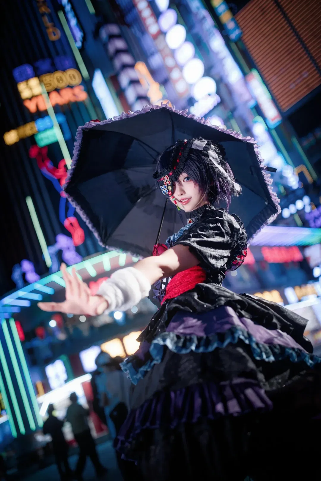 【小鸟游六花cos】中二病也要谈恋爱，邪王真眼降临夜之街头 - 第 1 张