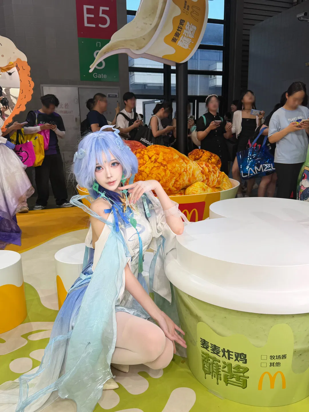 【清宵cos】修仙不如吃炸鸡，麦麦展台快乐打卡 - 第 5 张