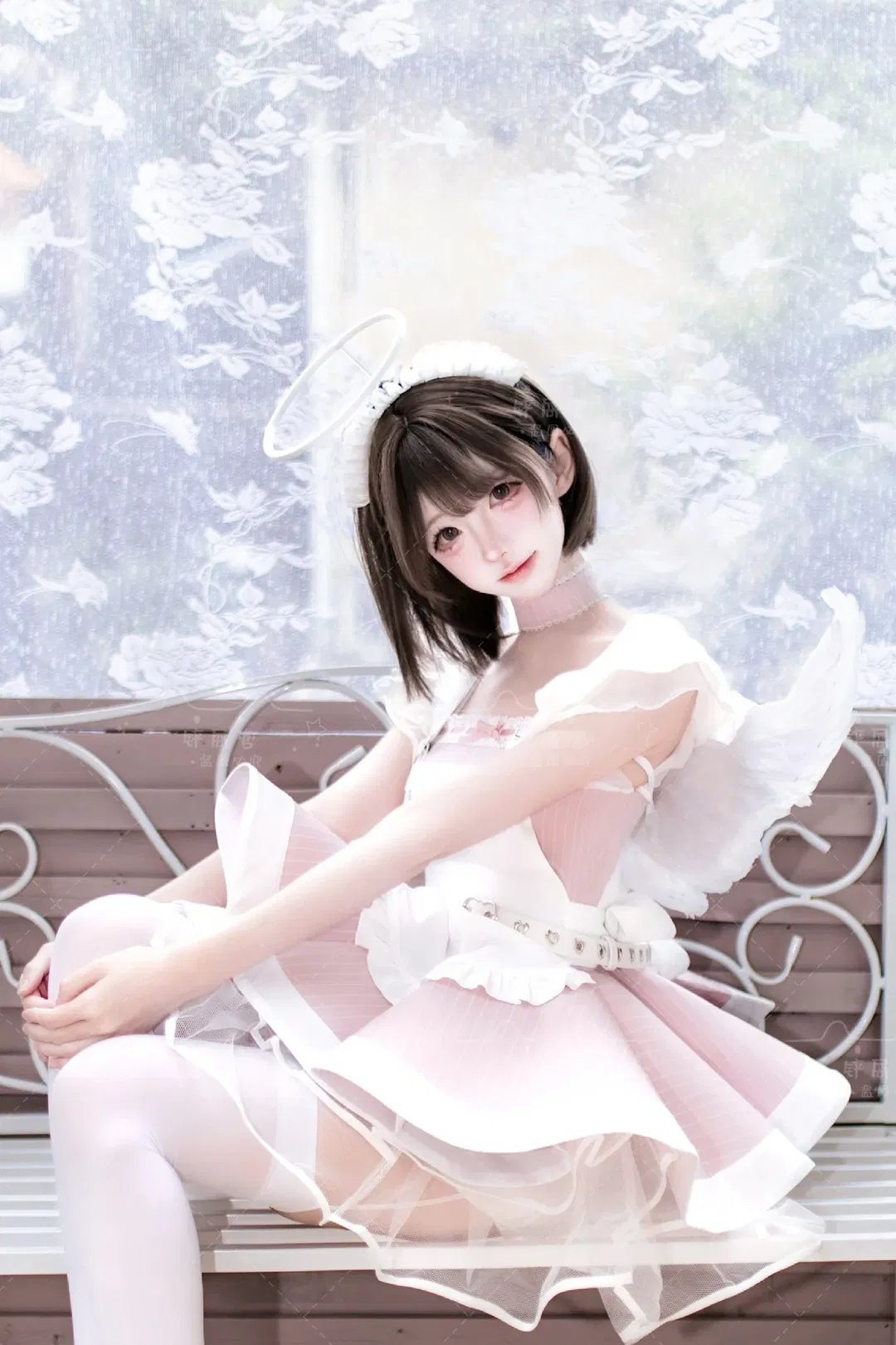 Angel maid aesthetic photoshoot: Capturing breathtaking chiaroscuro at a Xiamen cafe - Image 1