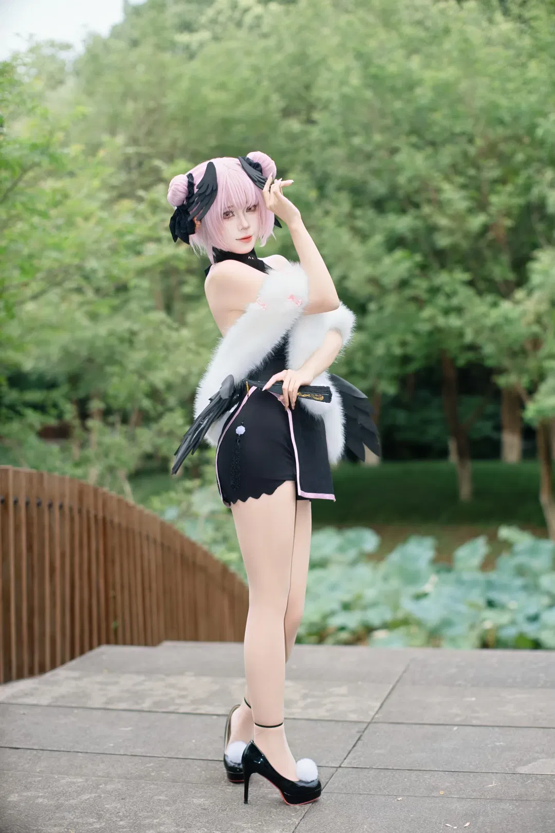 【下江小春cos】蔚蓝档案旗袍造型在西南湖的夏日光影 - 第 8 张
