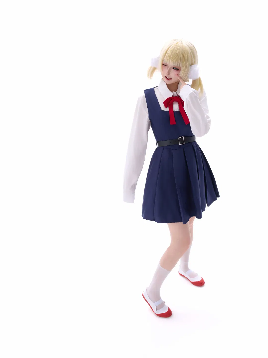 【时雨羽衣cos】白棚拍摄记录，书包飞出去的瞬间 - 第 3 张