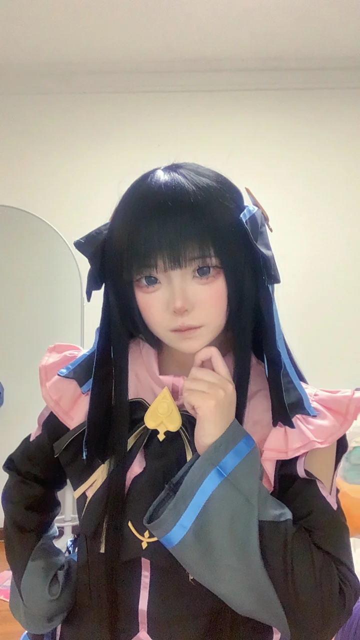 【对立cos】Arcaea音游体验，黑粉撞色与蓝瞳的冷艳解析