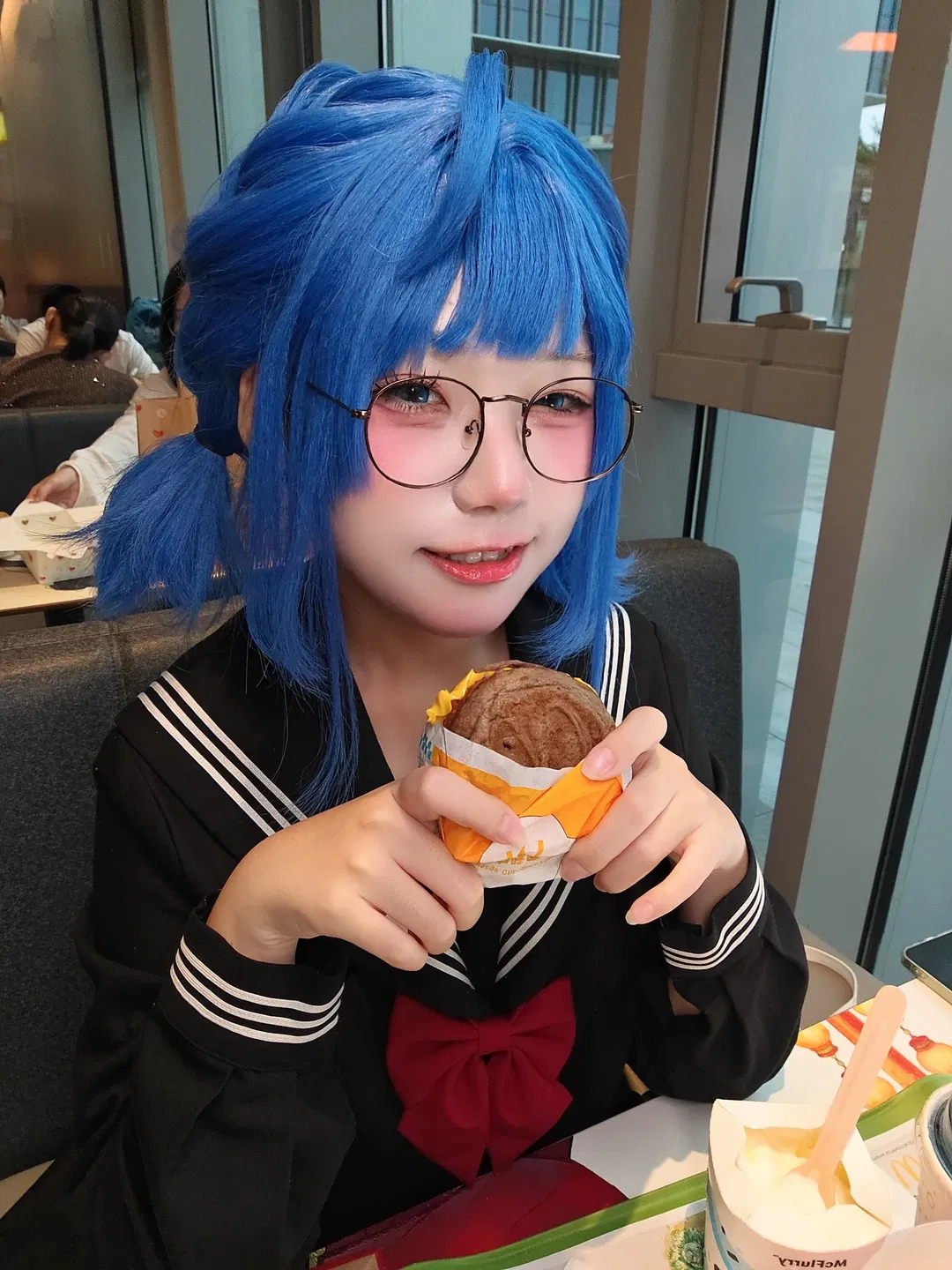 【八奈见杏菜cos】败犬女主太多了，今天吃老八秘制小汉堡