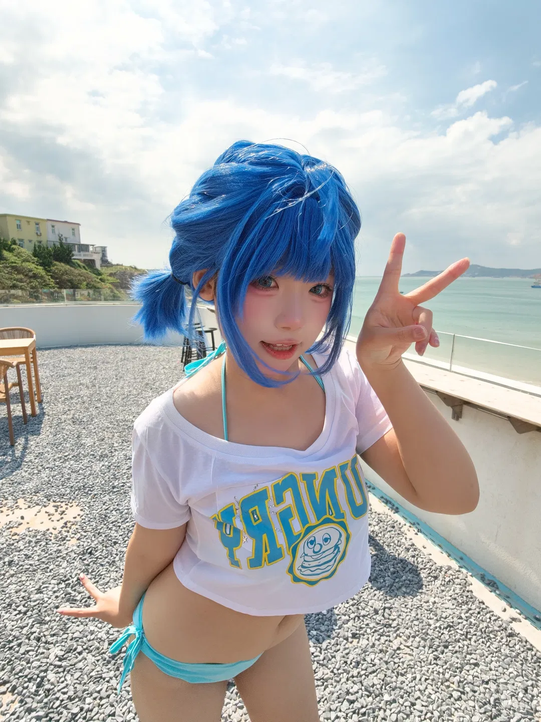 【八奈見杏菜cos】敗犬女主太多了！枸杞島水著拍攝 - 第 2 張