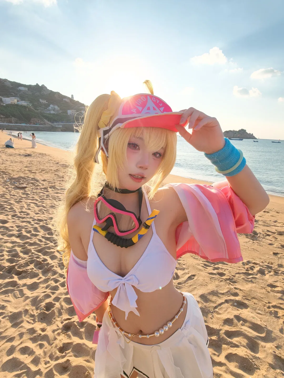 【露西cos】绝区零露西海边水着 - 第 1 张