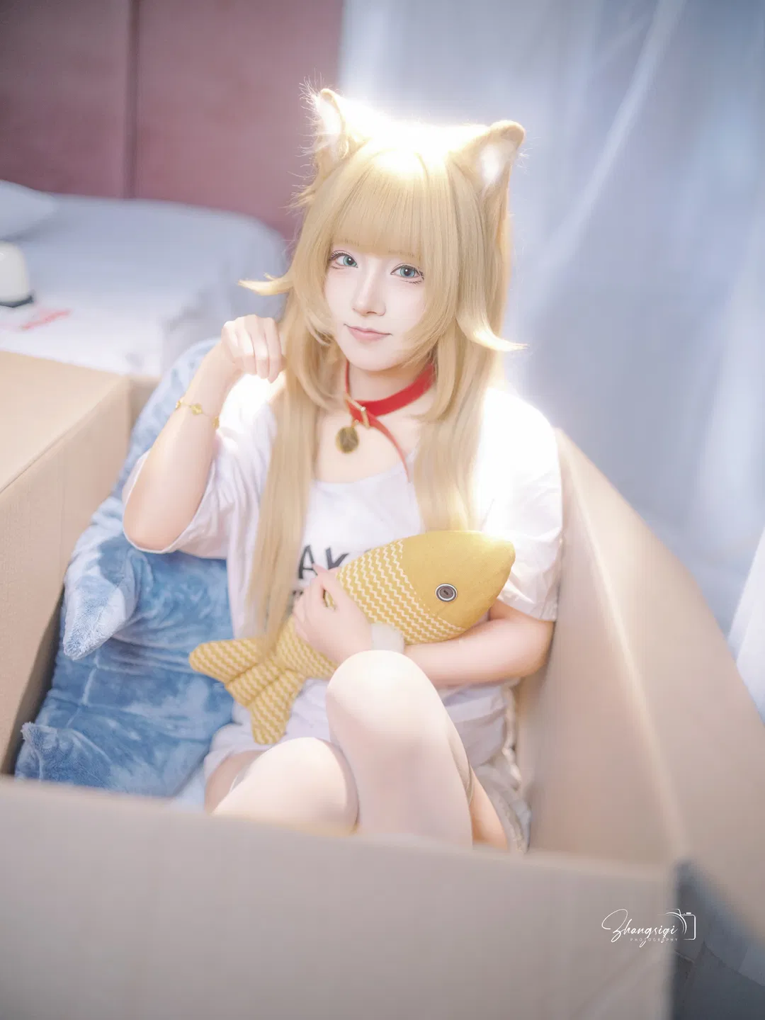 金发猫耳少女的纸箱阳光写真 - 第 7 张
