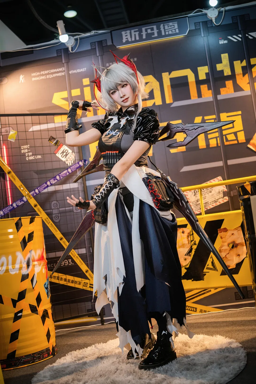 【维什戴尔cos】工业废土风的战术少女 - 第 2 张